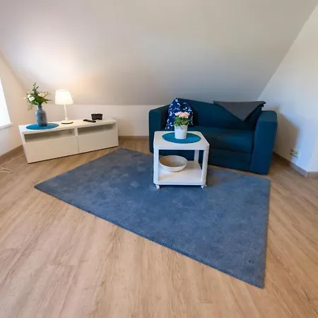 Fewo-dierhagen דירה פרראו